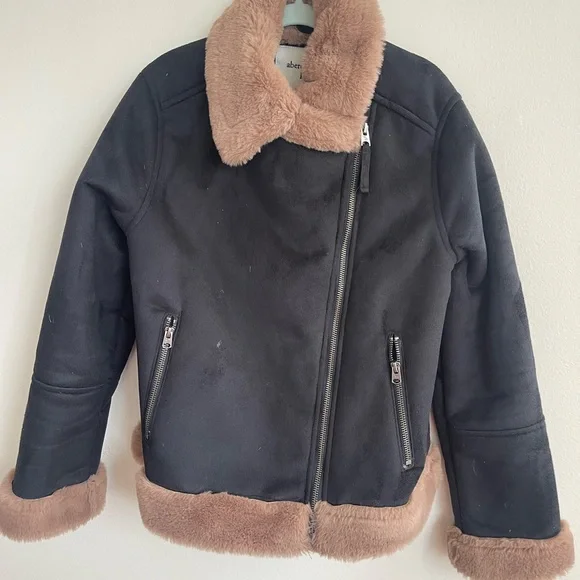 Abercrombie Kids “shearling” jacket with faux fur Size 11-12 - Picture 4 of 6